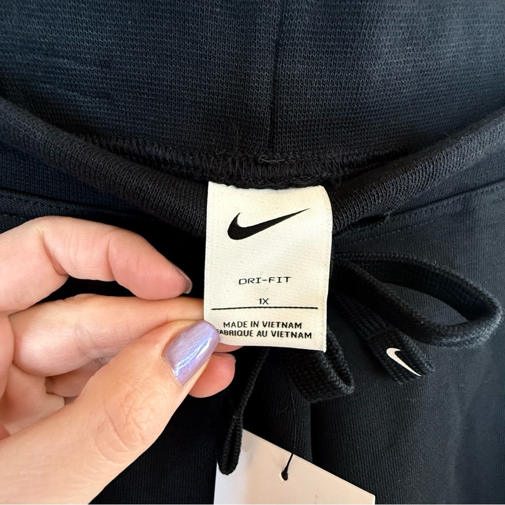 Nike Dri Fit Women’s Plus Size Black Track Pants Size 1X NWT - Picture 14 of 15